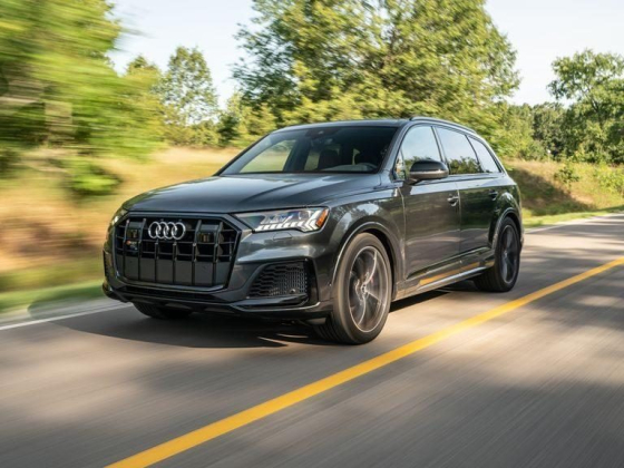 2023 Audi SQ7