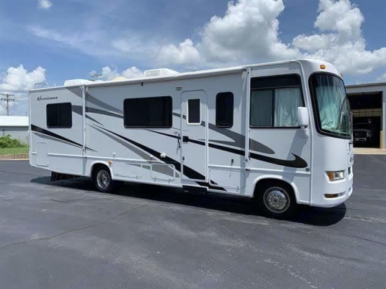 2007 Thor Motor Coach Hurricane