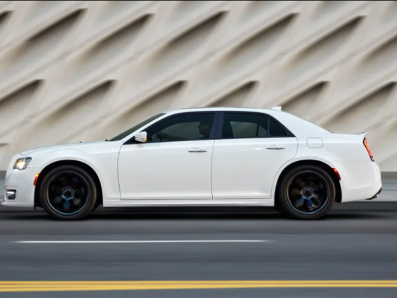 Chrysler 300 could become an electric sedan for 2026