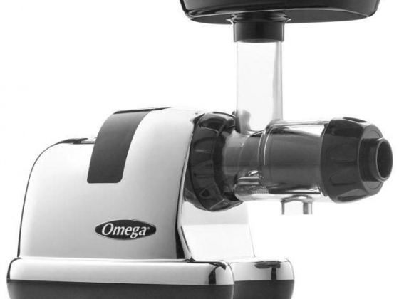 Omega 8008 Chrome Slow Speed Nutrition Center Masticating Juicer