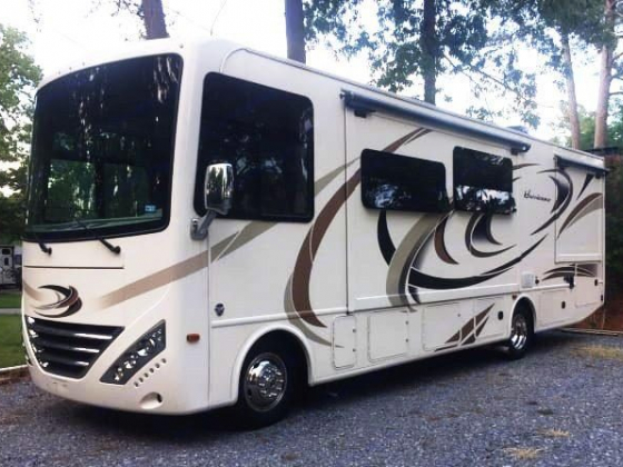 2017 Thor Motor Coach 'Clancy' Loaded for Fun, Comfort, and Convenience!