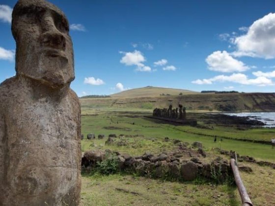 Easter Island: Make the most of its mysteries