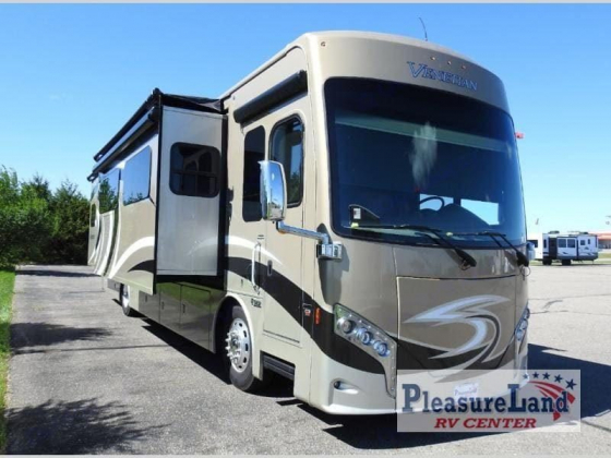 2017 Thor Motor Coach Venetian