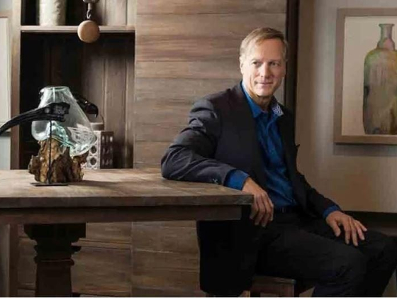 Dealer Jimmy Ellis dies at 67