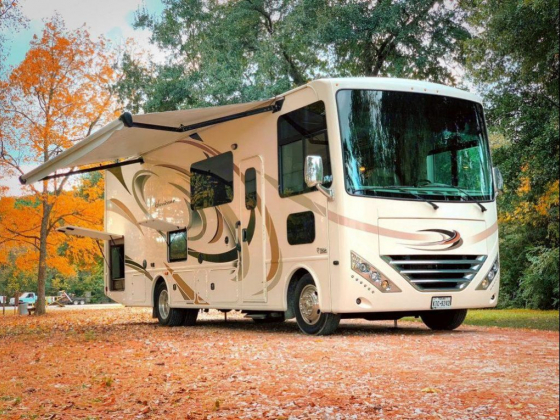2017 Thor Motor Coach Hurricane