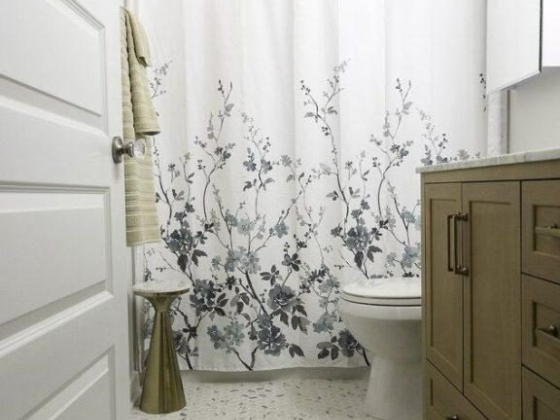 Remodeling a Bathroom in a Small Space