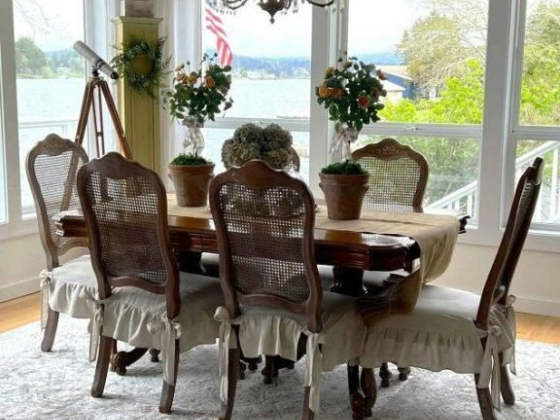 How to Add Character and Vintage Charm to Your Dining Room