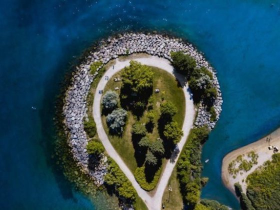 DAY TRIPS FROM TORONTO | 11 MAGICAL PLACES TO VISIT IN ONTARIO