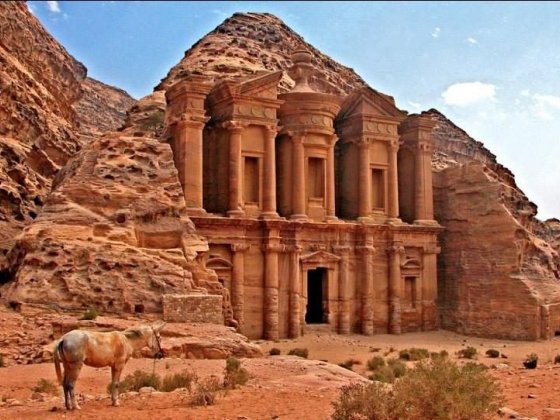 TRAVEL GUIDE TO PETRA, JORDAN [WITH SAMPLE ITINERARY