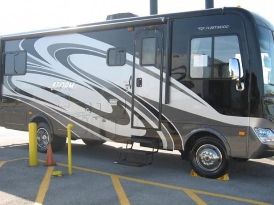 Fleetwood Storm 28MS