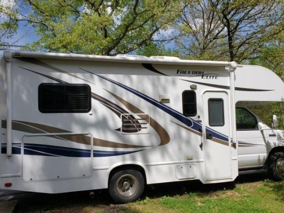 Thor Motor Coach Four Winds 22E