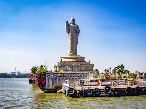 Visit The Famous Tourist City With Many Attractive Places: Pearl City, Hyderabad