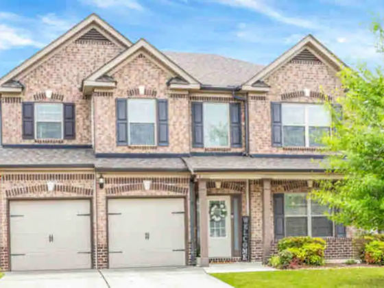 Beautiful Modern Luxury Oasis | New Home| King Bed