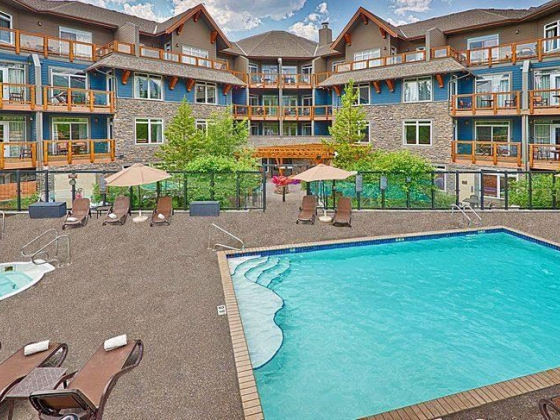 9 Top-Rated Resorts in Canmore, Alberta